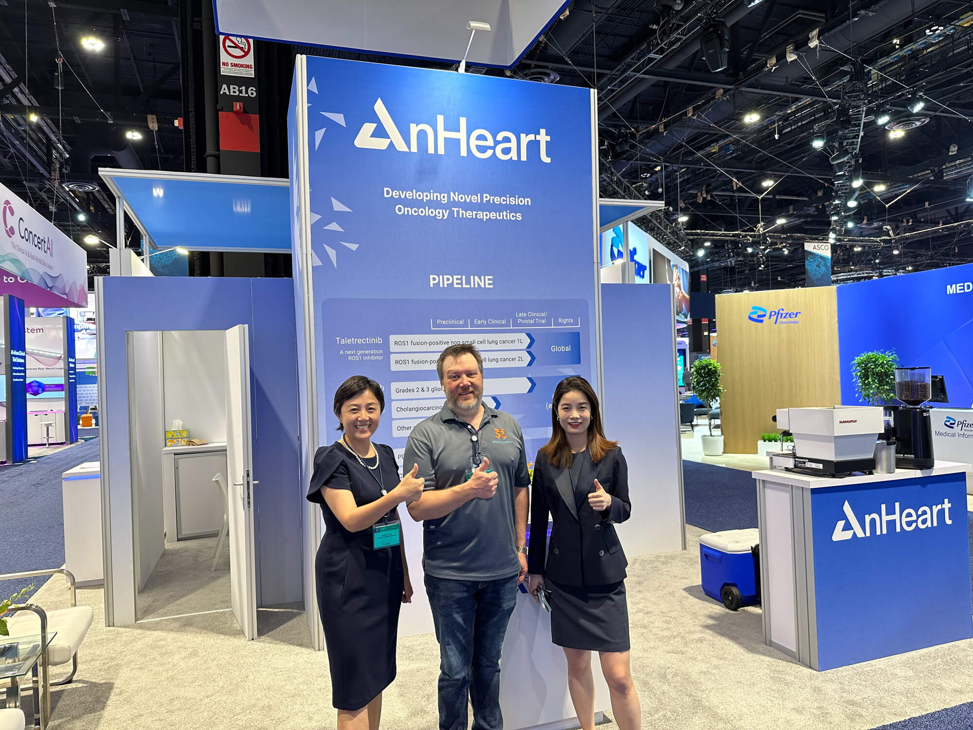 AnHeart Booth Design